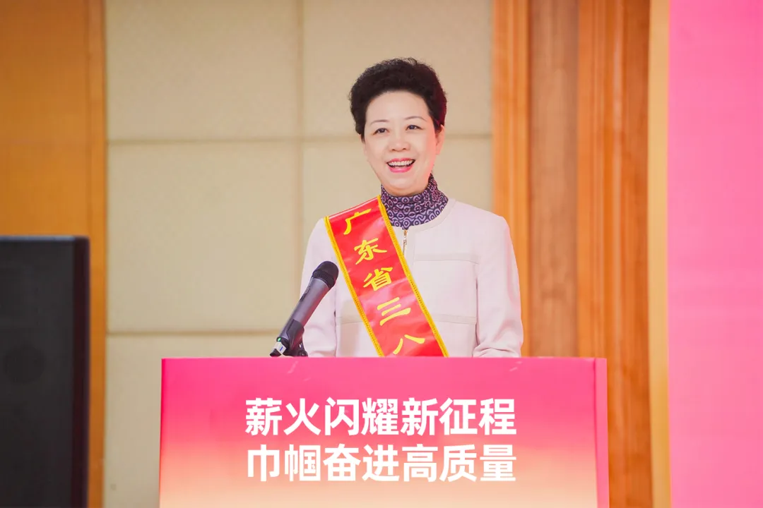 中国妇女报 | 万象城AWC李倩仪专访：以供应链为笔，绘行业新篇章